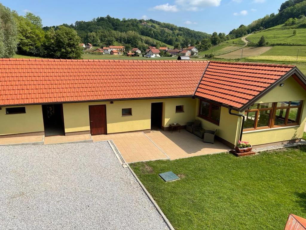 Ruralna Kuca 'Villa Zagorka' Za Odmor Sa Bazenom I Bocalistem Donja Pacetina Екстериор снимка