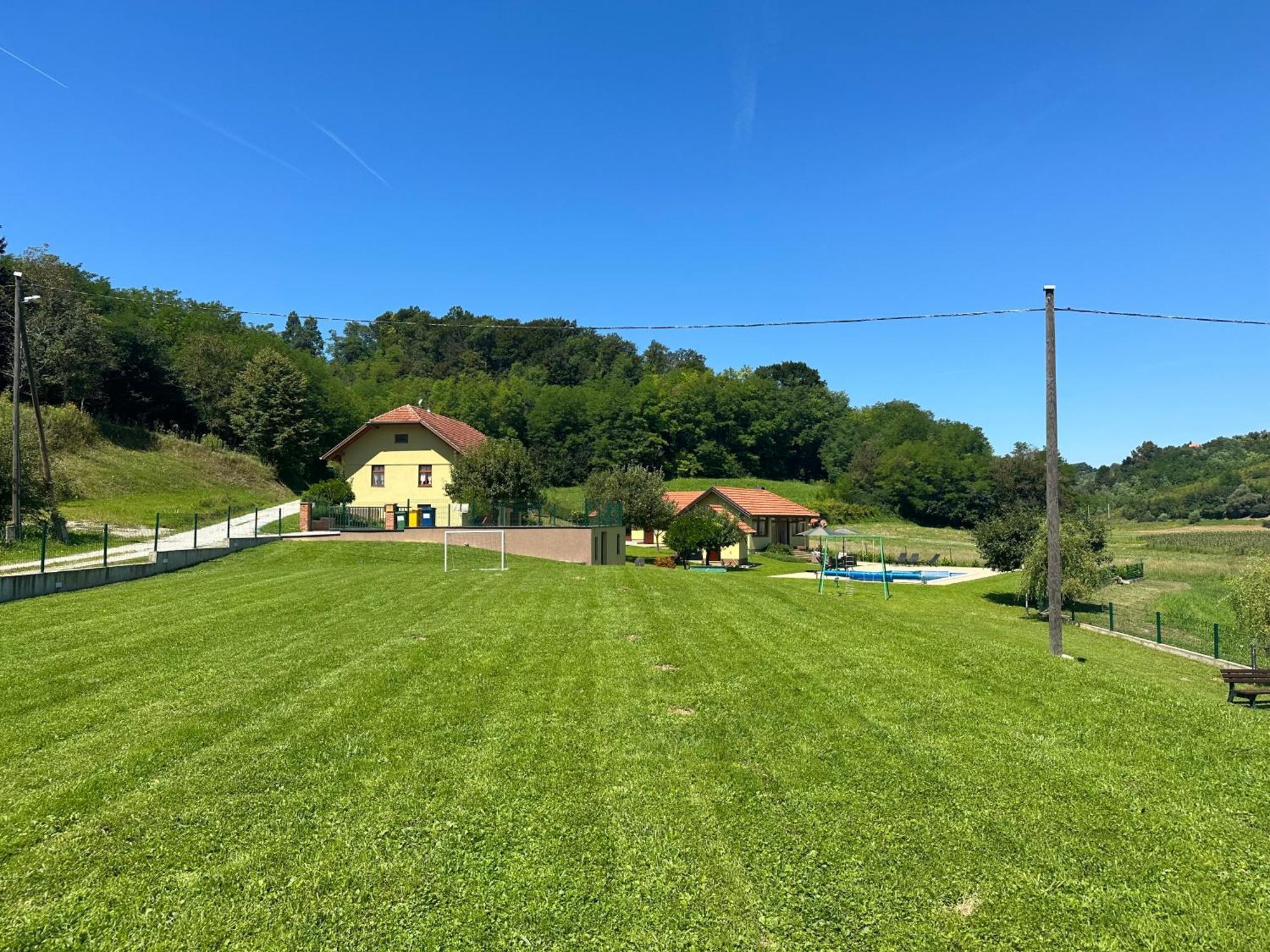 Ruralna Kuca 'Villa Zagorka' Za Odmor Sa Bazenom I Bocalistem Donja Pacetina Екстериор снимка